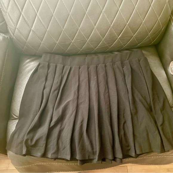 Buy 2 and get 1 free of equal/lesser value. 12/3/2023. Come shop on a budget! - Picture 3 of 4